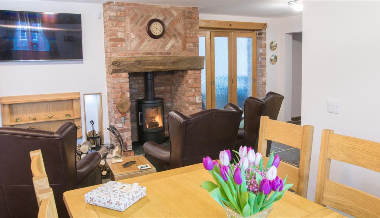 Hilltop Farm Barns Horseshoe Cottage Stoke On Trent Visit Stoke